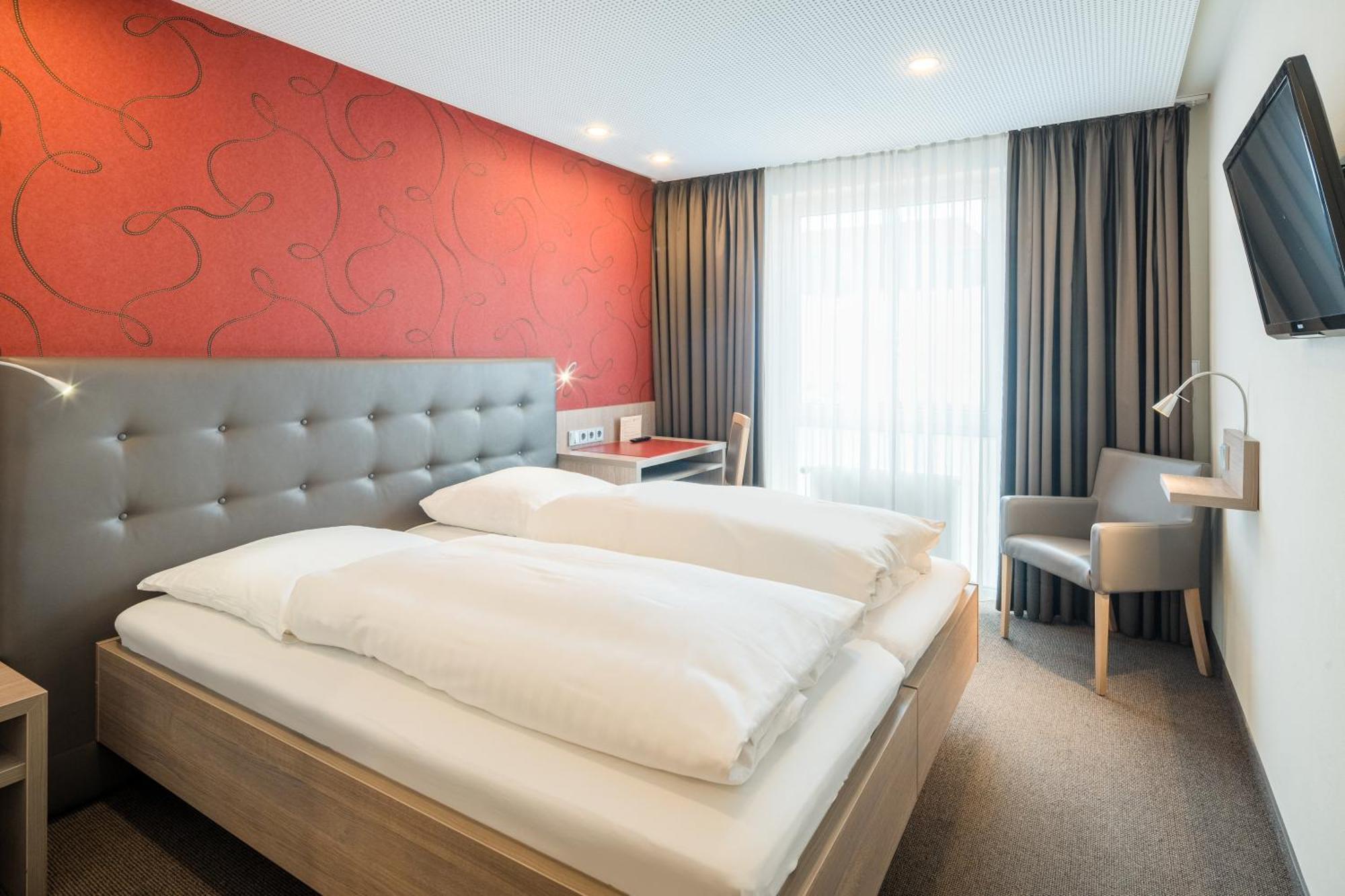 Hotel Rennschuh Гёттинген Экстерьер фото